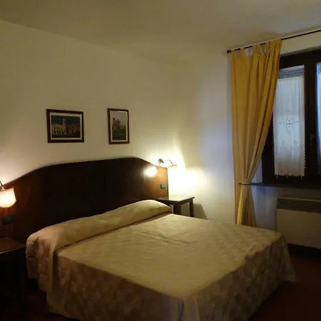 Il Cerreto 컨트리하우스